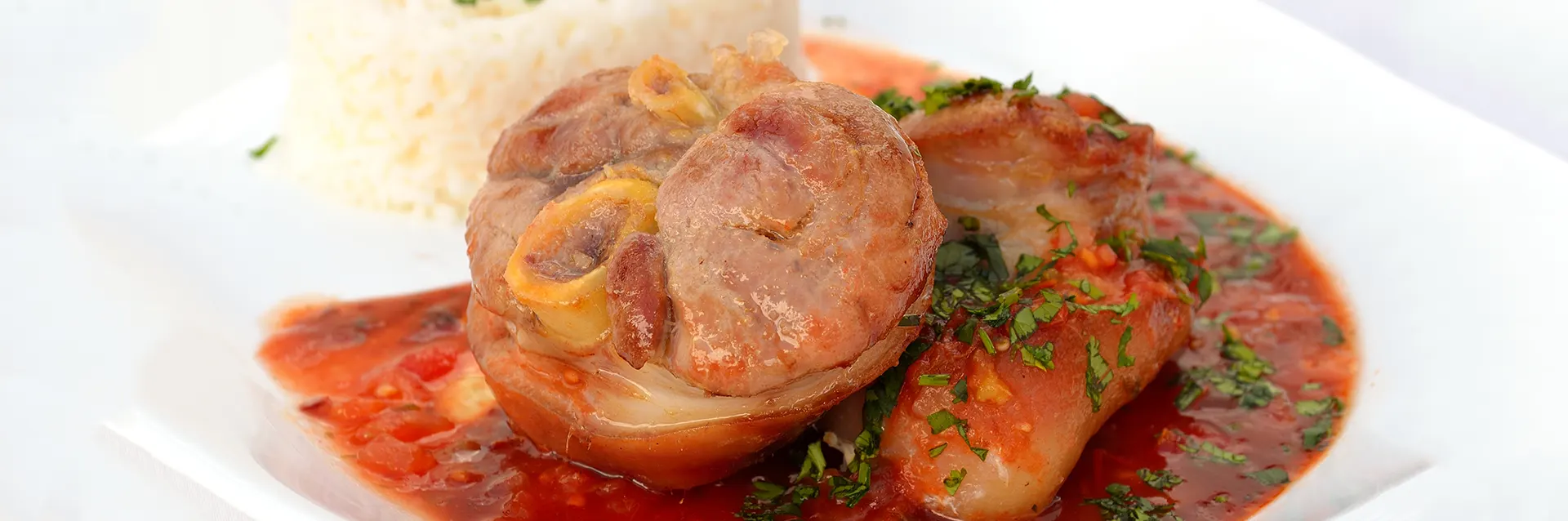 Codillo en salsa mexicana: calientito, caldosito, con mucho sabor